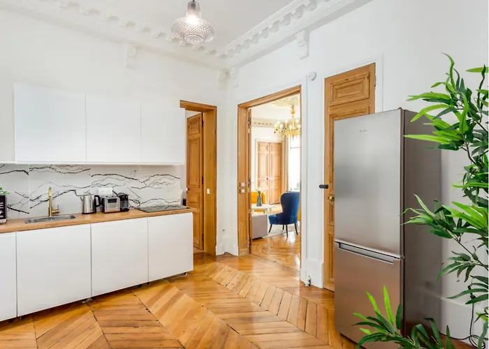 Merveil - Family - Opera - Castellane Apartment